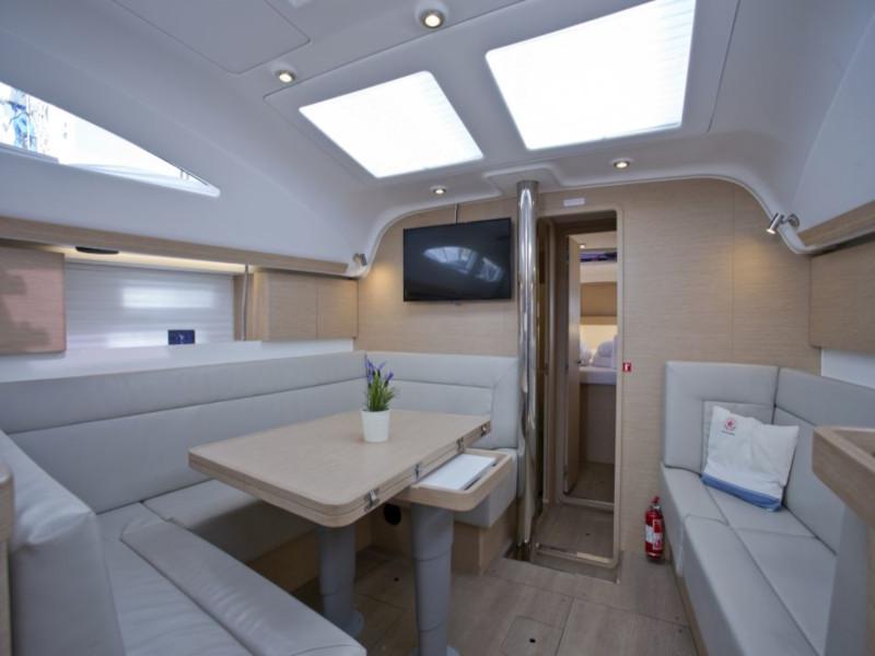 Book yachts online - sailboat - Elan Impression 45 - Midnight - rent