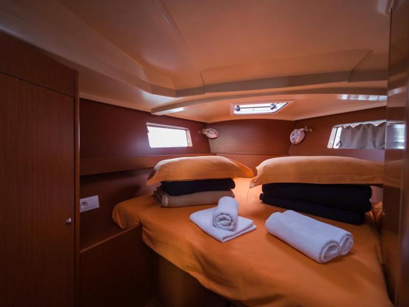 Book yachts online - sailboat - Oceanis 41.1 - Anscombe - rent