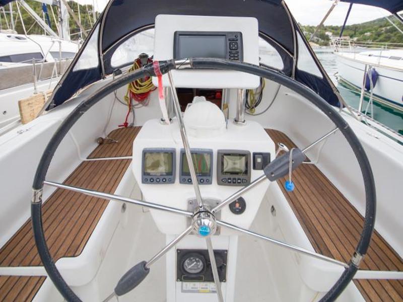 Book yachts online - sailboat - Harmony 38 - Djerba - rent