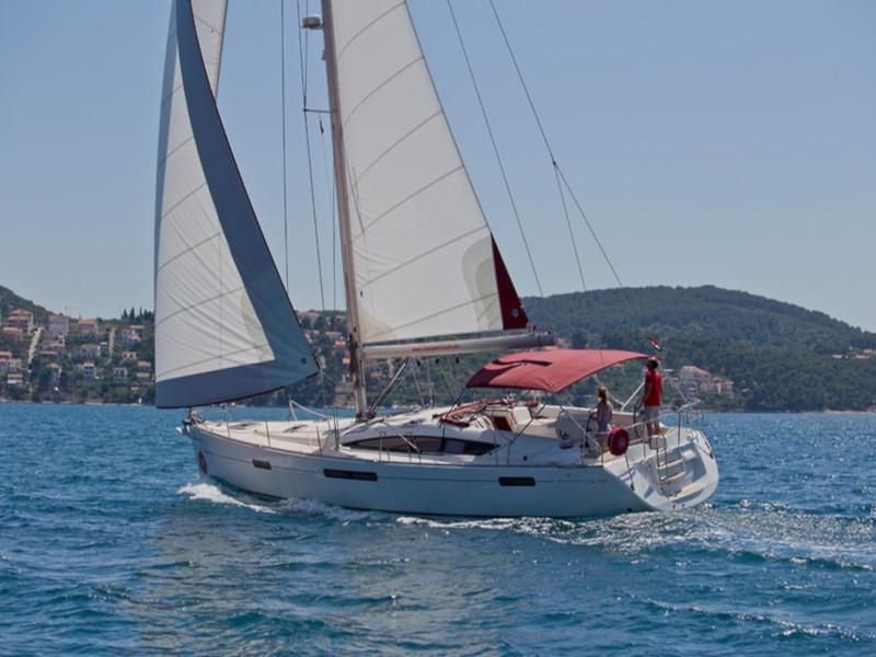 Book yachts online - sailboat - Jeanneau 53 - Cleopatra II - rent