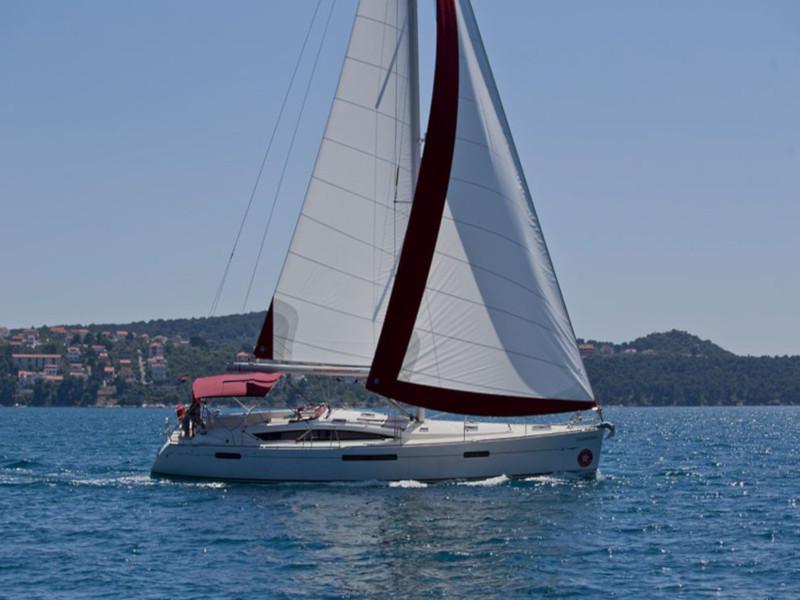 Book yachts online - sailboat - Jeanneau 53 - Cleopatra II - rent