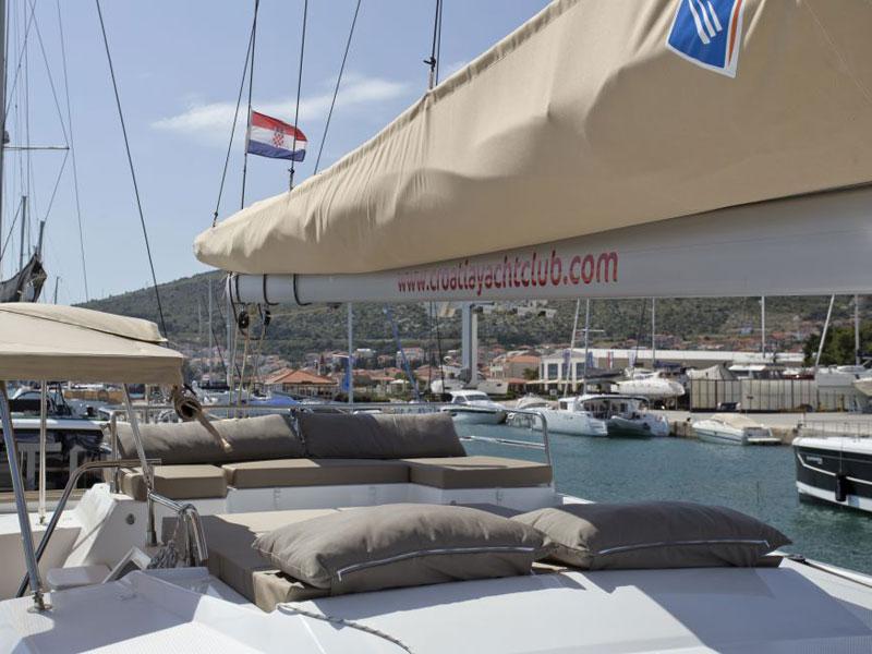 Book yachts online - catamaran - Saona 47 - Saga - rent