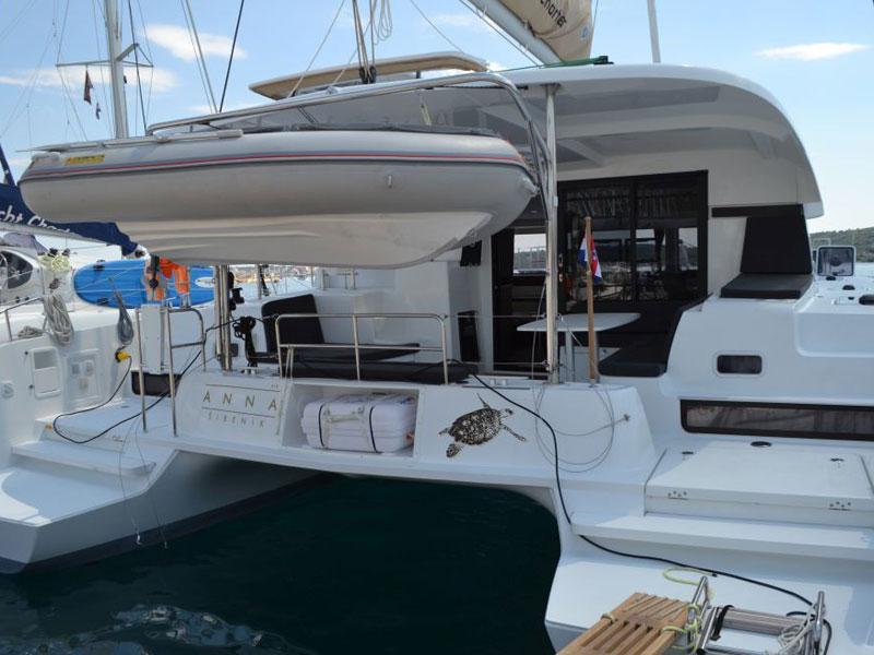Book yachts online - catamaran - Lagoon 42 - Anna - rent