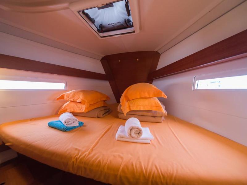 Book yachts online - sailboat - Dufour 410 Grand Large - Werther - rent