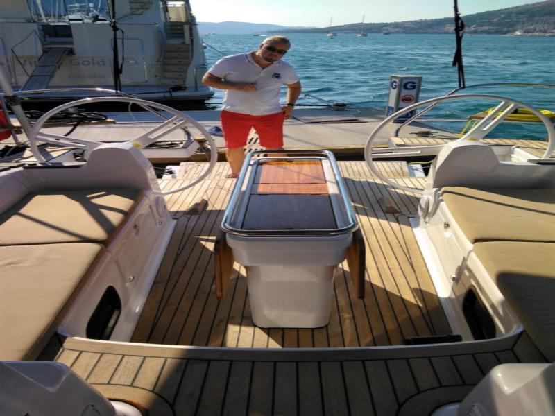 Book yachts online - sailboat - Elan Impression 45 - Merit - rent