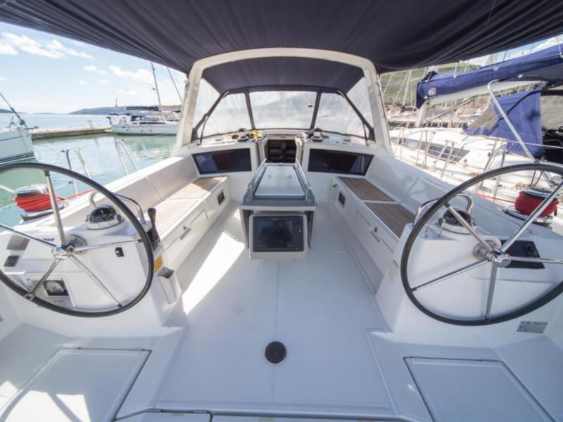 Book yachts online - sailboat - Oceanis 48 - Santorini - rent