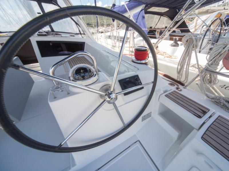 Book yachts online - sailboat - Oceanis 48 - Santorini - rent