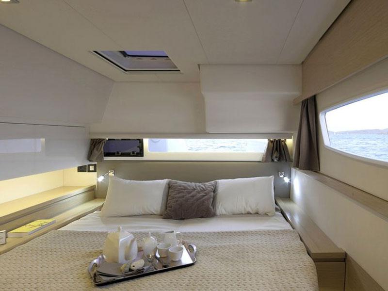 Book yachts online - catamaran - Saba 50 - Sunset - rent