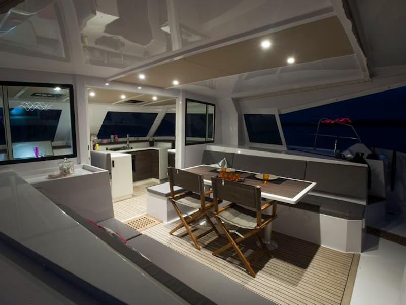 Book yachts online - catamaran - Nautitech Open 40 - Sea Garden - rent