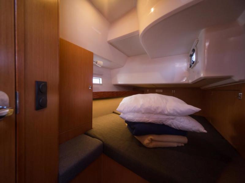 Book yachts online - sailboat - Bavaria Cruiser 46 - Matos - rent