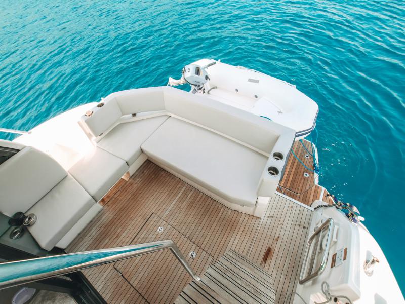 Book yachts online - motorboat - Bavaria R40 FLY - Borimir - rent