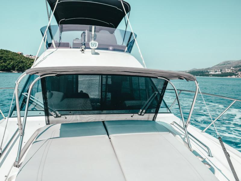 Book yachts online - motorboat - Bavaria R40 FLY - Borimir - rent