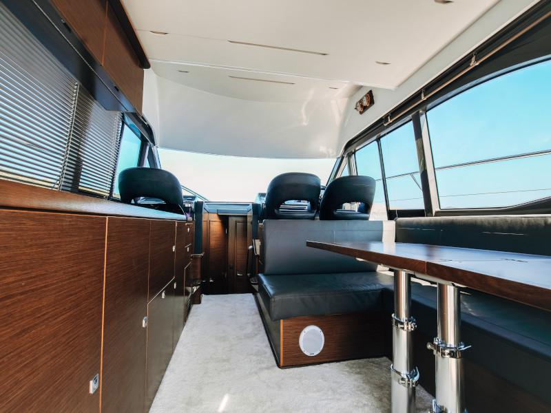 Book yachts online - motorboat - Bavaria R40 FLY - Borimir - rent