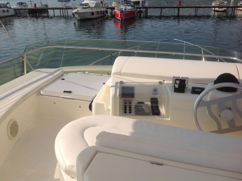 Book yachts online - motorboat - Ferretti 460 - Summertime - rent