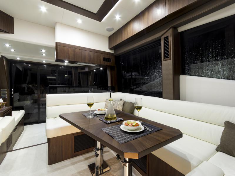 Book yachts online - motorboat - Galeon 500 Fly - Barbara - rent