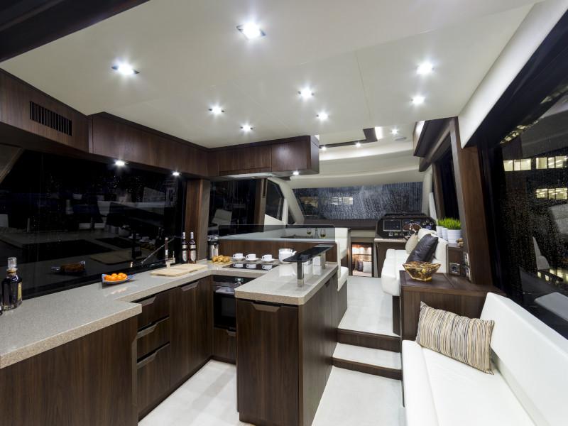 Book yachts online - motorboat - Galeon 500 Fly - Barbara - rent