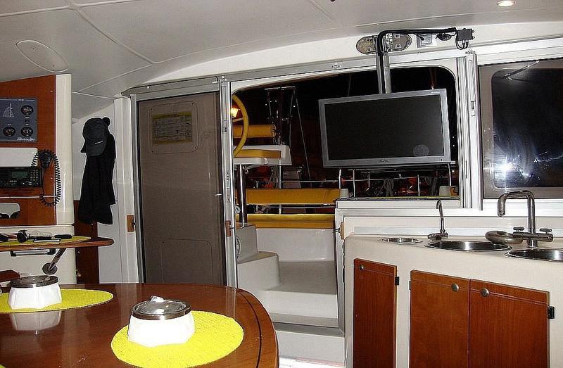 Book yachts online - catamaran - Lavezzi 40 - Daniela - rent