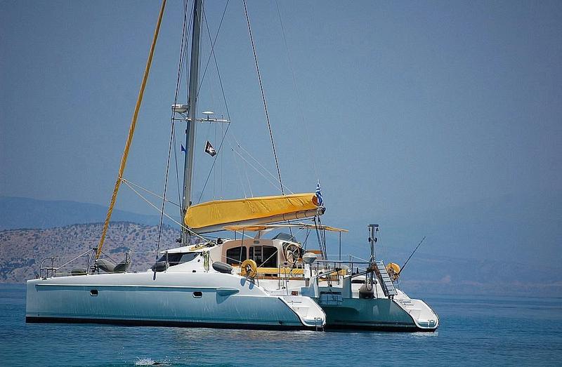 Book yachts online - catamaran - Lavezzi 40 - Daniela - rent