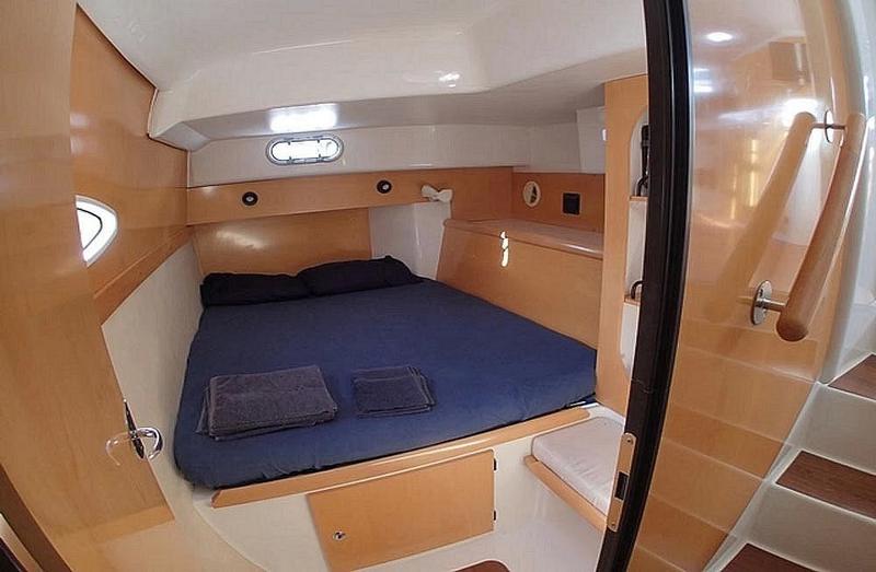 Book yachts online - catamaran - Lavezzi 40 - Daniela - rent