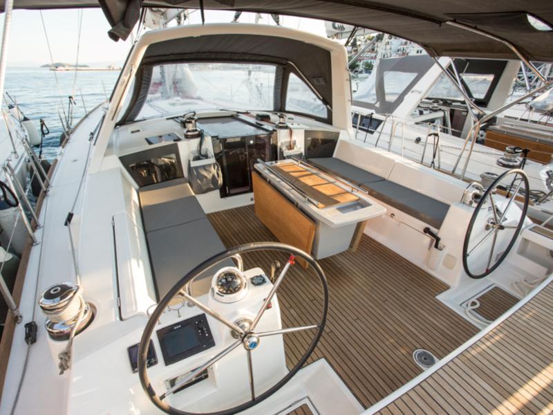 Book yachts online - sailboat - Oceanis 48 - INVICTUS - rent