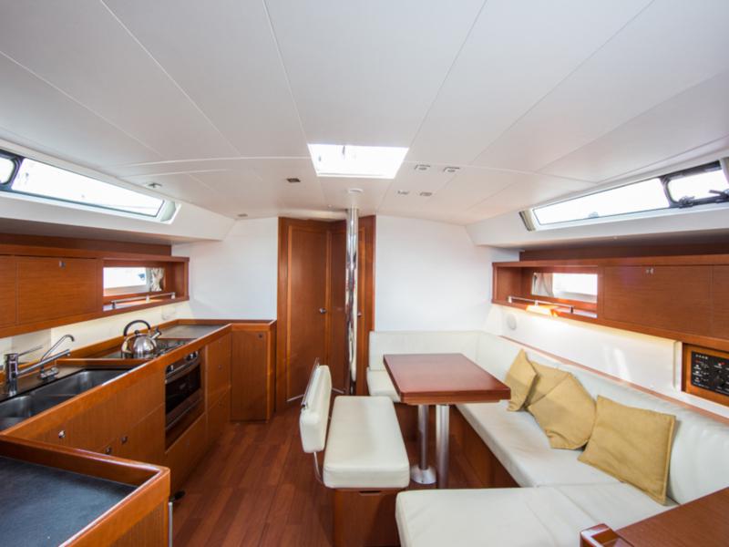 Book yachts online - sailboat - Oceanis 45 - DAEDALUS - rent