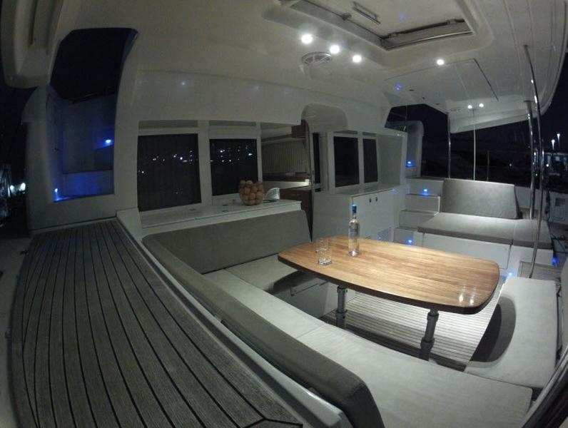 Book yachts online - catamaran - Lagoon 450 - Legend VLT-091 - rent