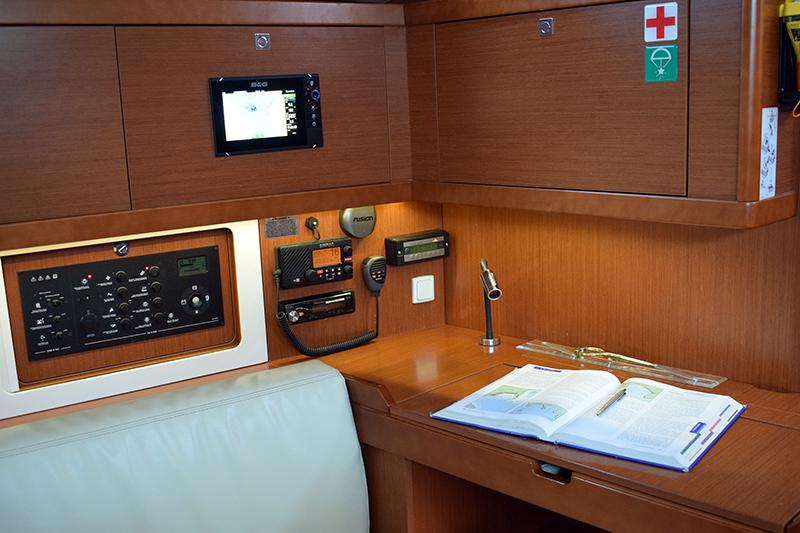 Book yachts online - sailboat - Oceanis 45 - Semiramis (Refit 2021) - rent