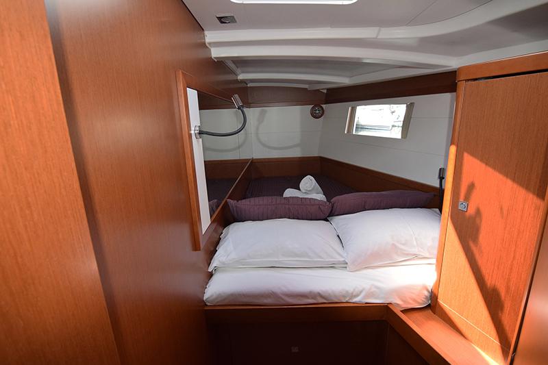Book yachts online - sailboat - Oceanis 48 - Butterfly (A/C - Generator - 12 pax) - rent