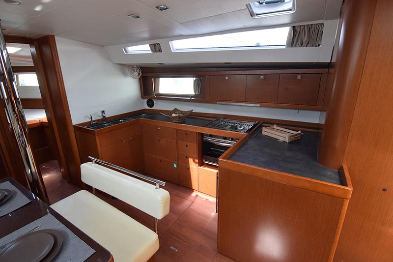 Book yachts online - sailboat - Oceanis 48 - Butterfly (A/C - Generator - 12 pax) - rent