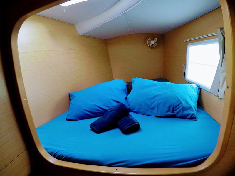 Book yachts online - catamaran - Lagoon 380 - Dattilo - rent