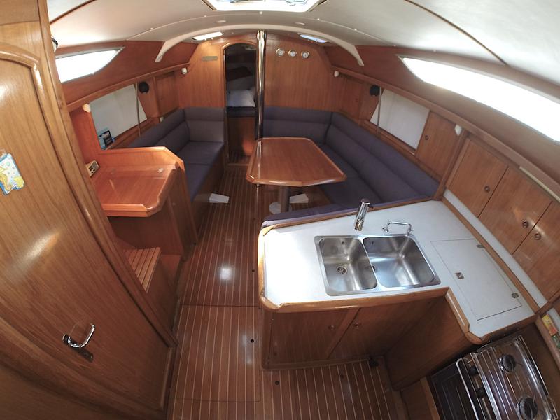 Book yachts online - sailboat - Sun Odyssey 36.2 - Sea Dancer - rent