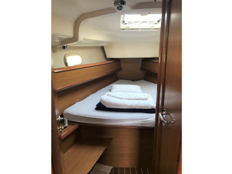 Book yachts online - sailboat - Sun Odyssey 40.3 - Larus - rent