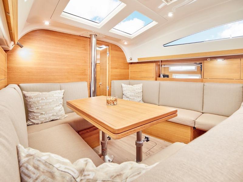 Book yachts online - sailboat - Elan Impressin 40.1 - Kate - rent