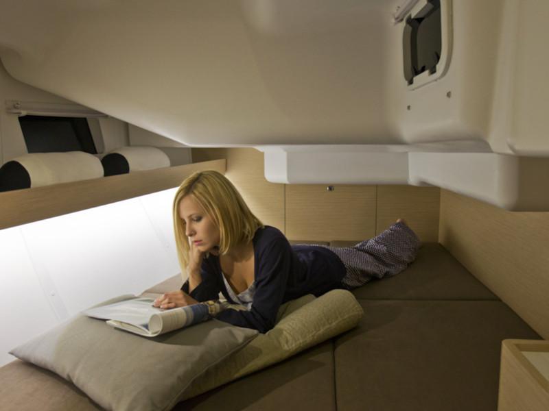 Book yachts online - sailboat - Elan Impressin 40.1 - Kate - rent