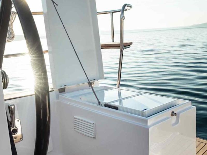 Book yachts online - sailboat - Elan Impressin 40.1 - Kate - rent