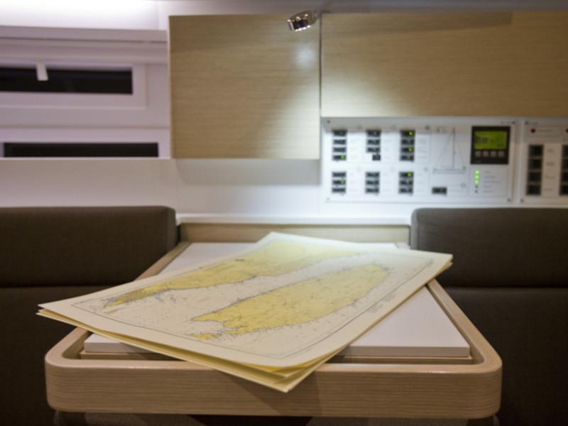 Book yachts online - sailboat - Elan Impressin 40.1 - Kate - rent