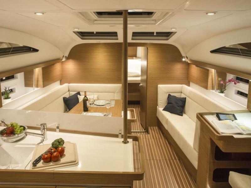 Book yachts online - sailboat - Elan 45 Impression - 4 cabin version - Jasmin - rent