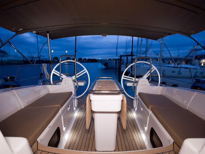 Book yachts online - sailboat - Elan 45 Impression AC - SHOW TIME(AC) - rent