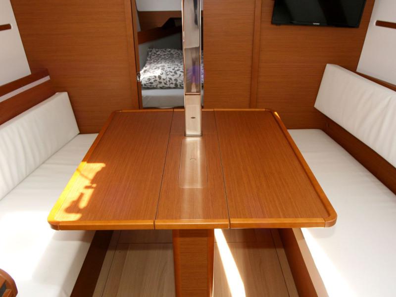 Book yachts online - sailboat - Sun Odyssey 349 - Marie - rent