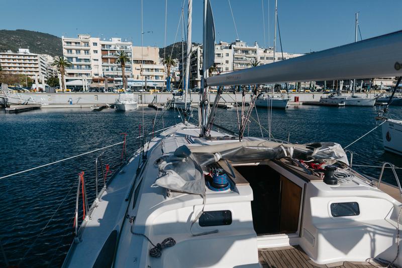 Book yachts online - sailboat - Elan 434 - Naias - rent