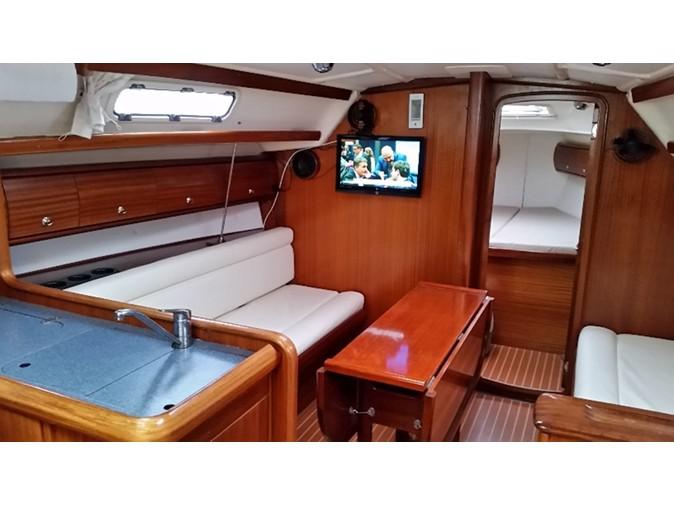 Book yachts online - sailboat - Bavaria 36 (Owner's version) - Ankereva - rent