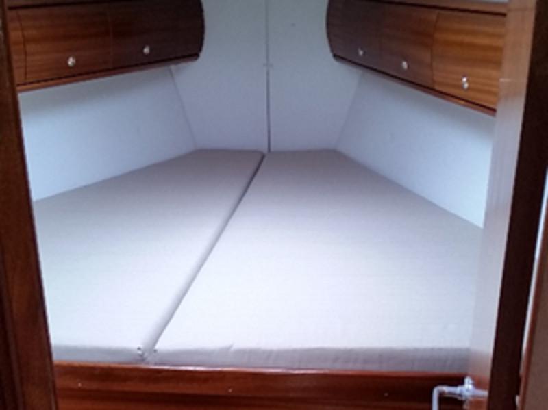 Book yachts online - sailboat - Bavaria 36 (Owner's version) - Ankereva - rent