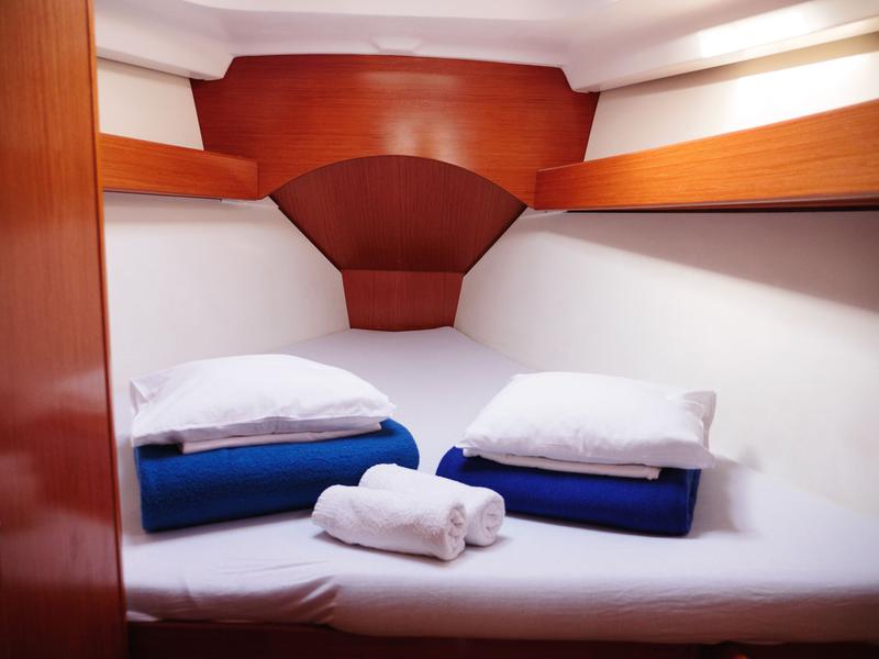 Book yachts online - sailboat - Sun Odyssey 449 - ODESSA - rent