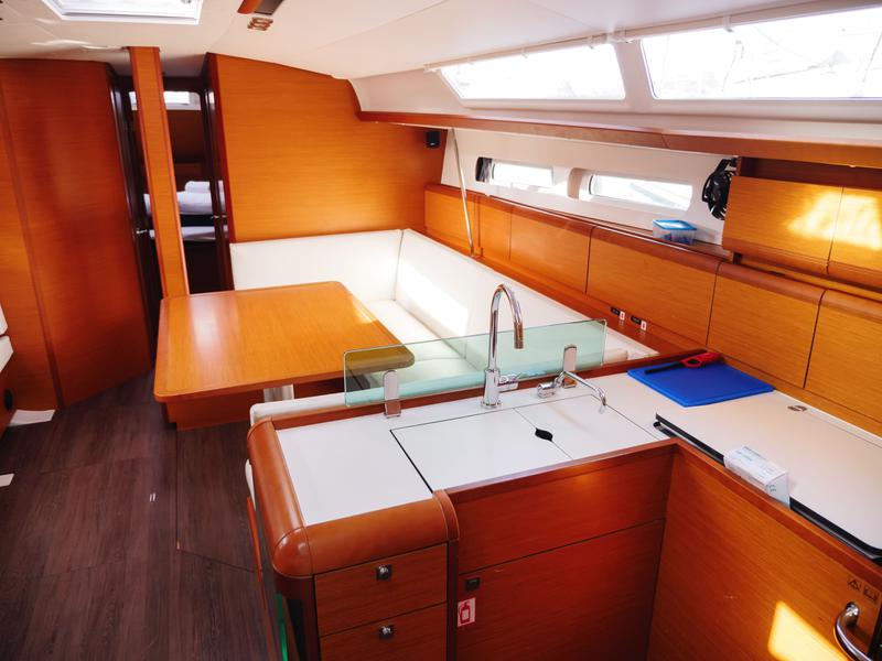 Book yachts online - sailboat - Sun Odyssey 449 - ODESSA - rent