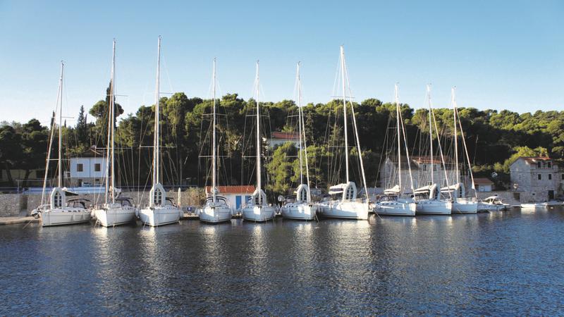 Book yachts online - catamaran - Lagoon 400 - GREENLAND - rent