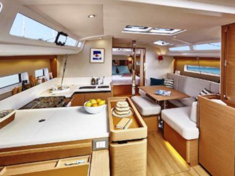 Book yachts online - sailboat - Sun Odyssey 440 - Celene - rent