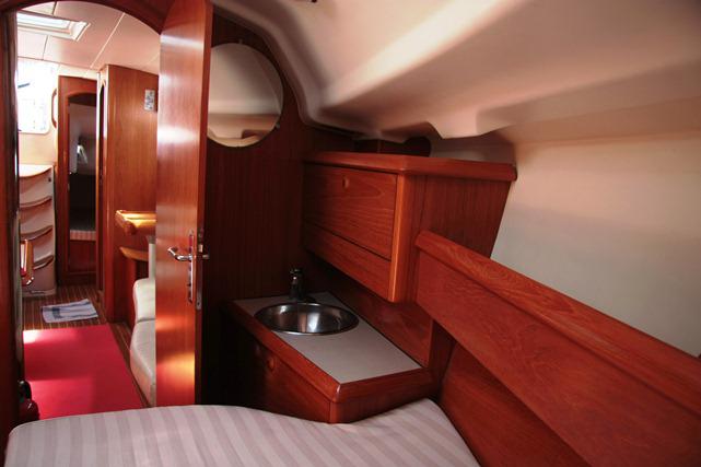 Book yachts online - sailboat - Sun Odyssey 37 - Argonautes - rent