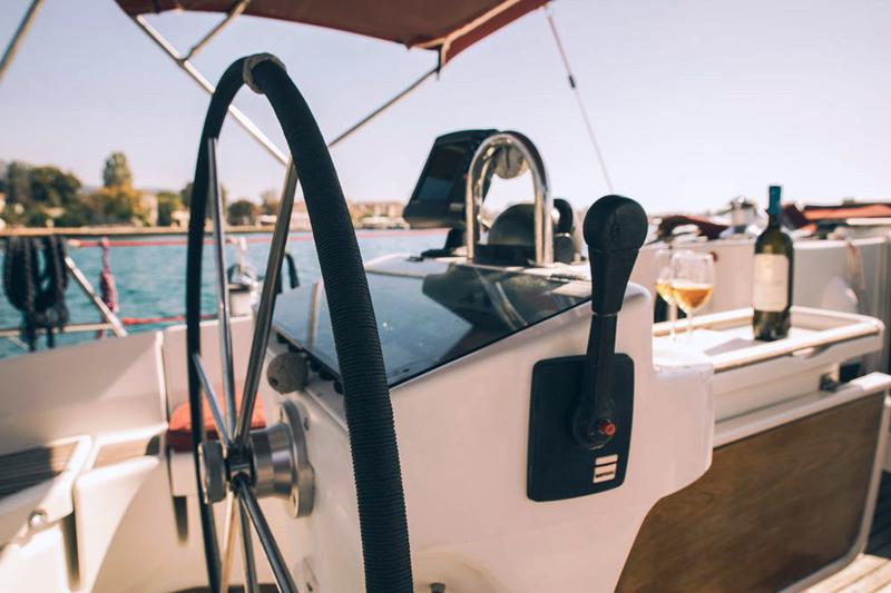 Book yachts online - sailboat - Oceanis 411 Clipper - Erika - rent