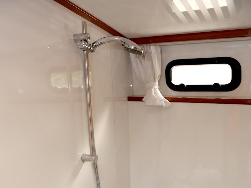 Book yachts online - motorboat - Valkkruiser 1300 content - Geminus - rent