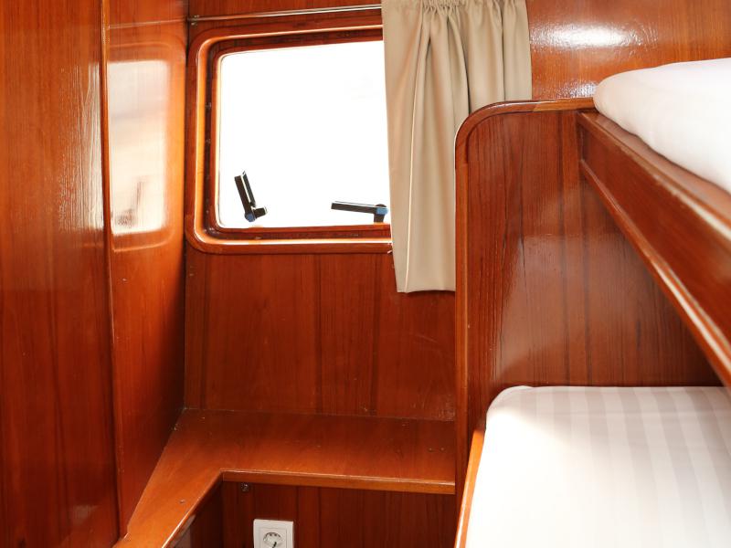 Book yachts online - motorboat - Valkkruiser 1300 content - Geminus - rent